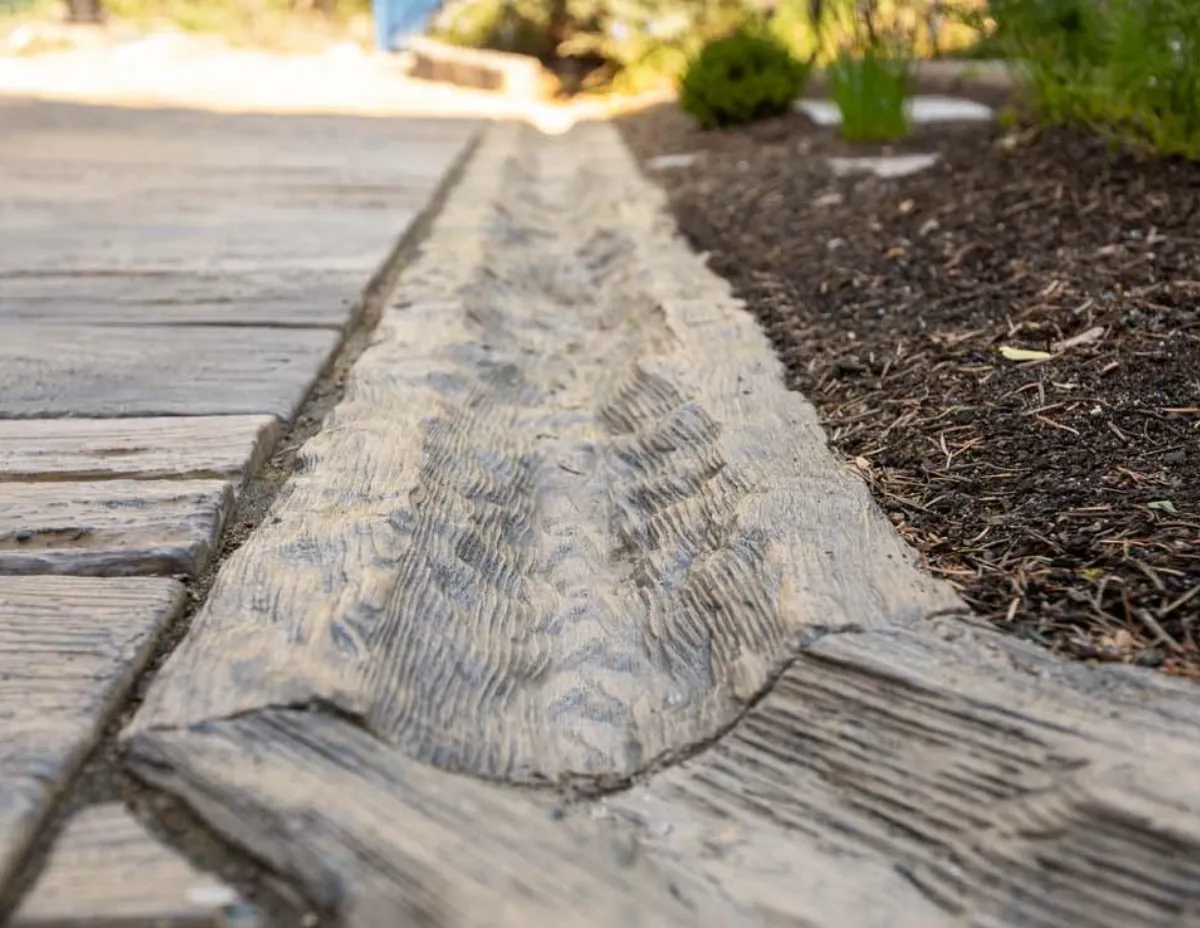 odvodnovaci žlab imitace dřevo