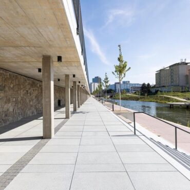 MAXI MODERN 10